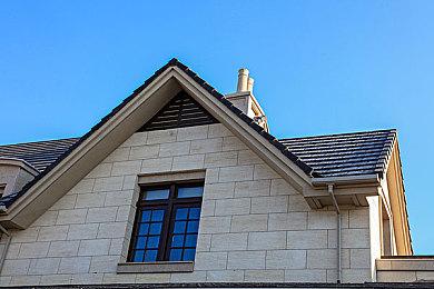 冒险解密游戏《嘛逗哩咔2魔法租房》上线Steam 择日发售